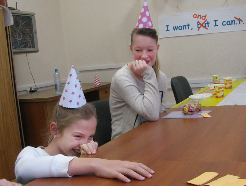 Tell or Dare party game for young learners in English 