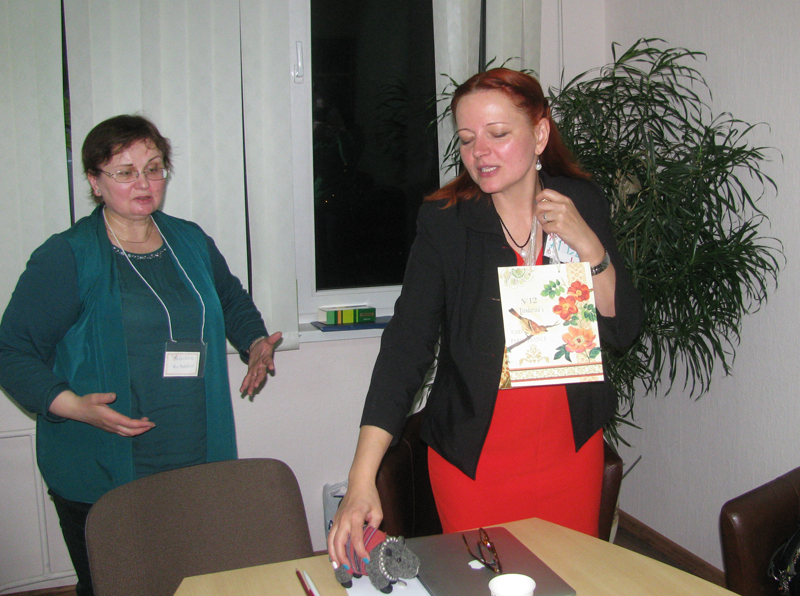 South-Africa-Minsk-ICAN-Club-gift-giving2.jpg