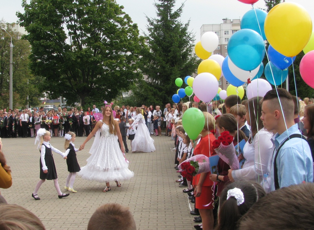 On September 1 a performace is arranged for first-graders